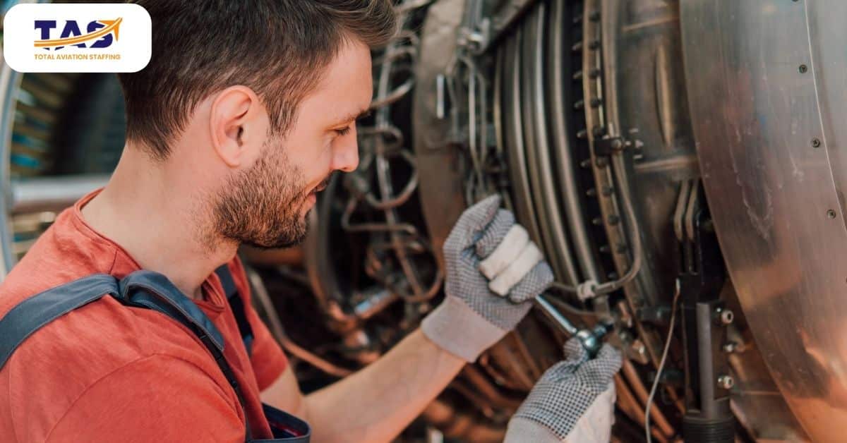 Essential Qualities to Look for in an AOG Aircraft Mechanic